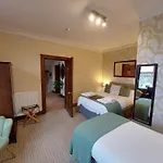1 Park Road 4*