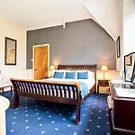 Oda ve Kahvaltı 1 Park Road 4*