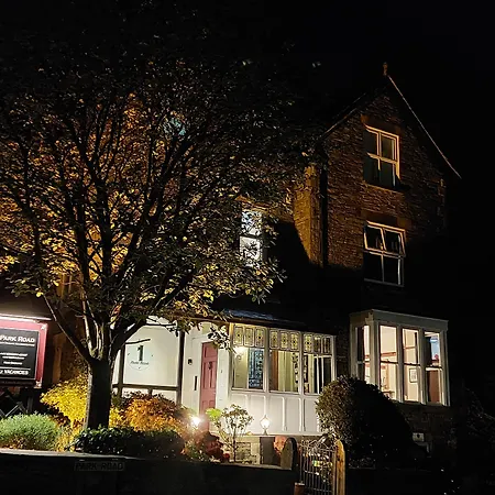 1 Park Road Couette-café 4*