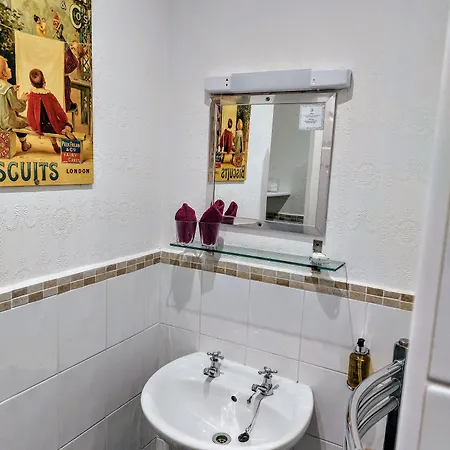 1 Park Road Nocleg ze śniadaniem 4*