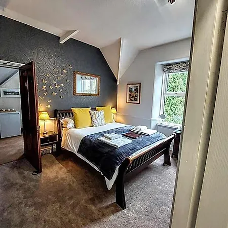 1 Park Road 4*