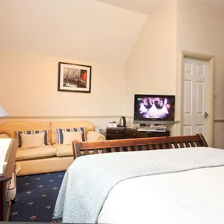1 Park Road 4*
