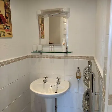 Couette-café 1 Park Road 4*