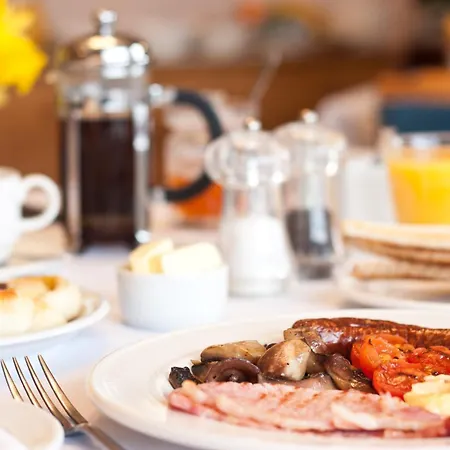 Alojamento de Acomodação e Pequeno-almoço 1 Park Road 4*